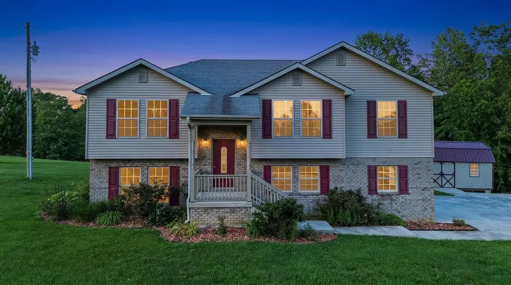 61 Halcomb East Road Orlando KY 40460