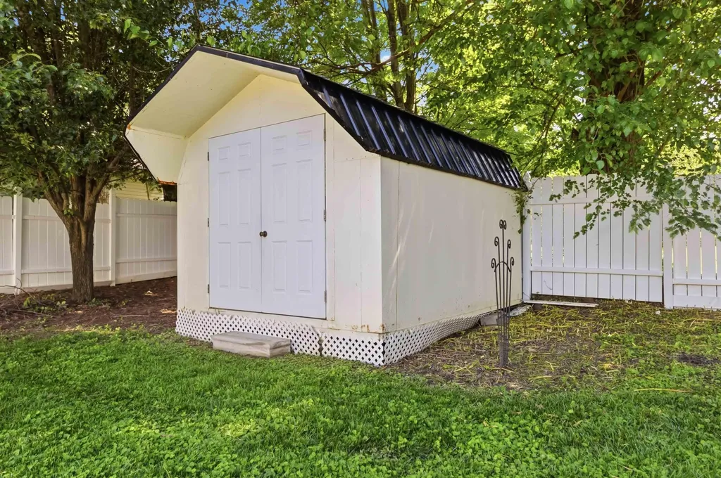 239 Mcfadden Drive Corbin KY 40701