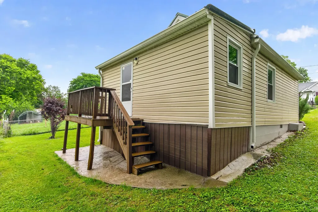 689 Fairview Court Harrodsburg KY 40330