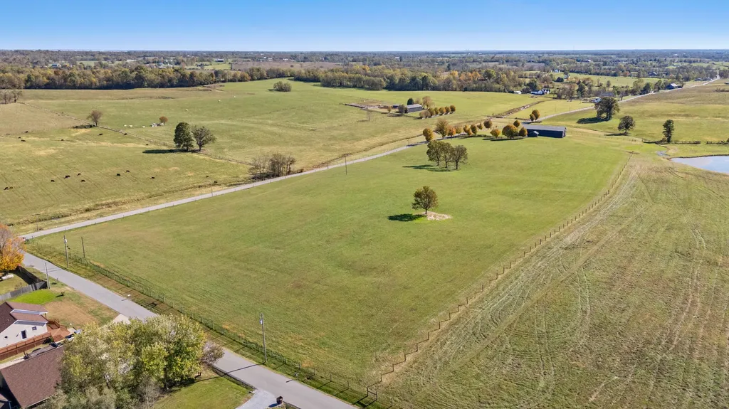 3594 Long Lick Pike Stamping Ground KY 40379