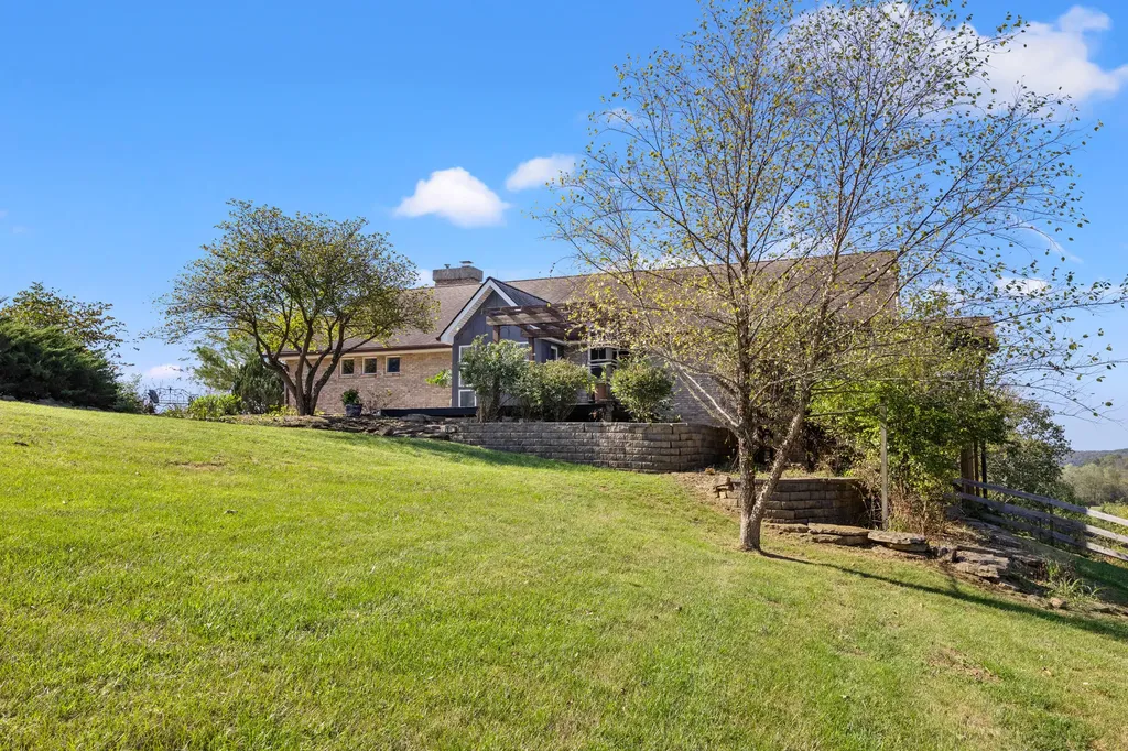1011 Sunnyview Lane Frankfort KY 40601