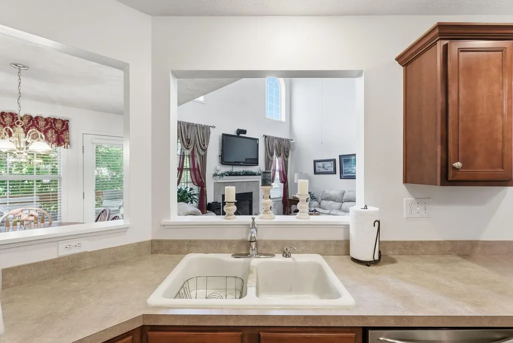 4533 Largo Lane Lexington KY 40515