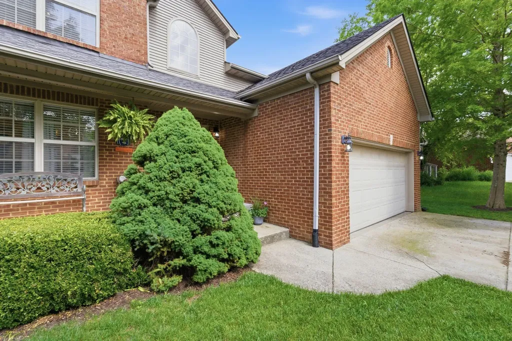4533 Largo Lane Lexington KY 40515