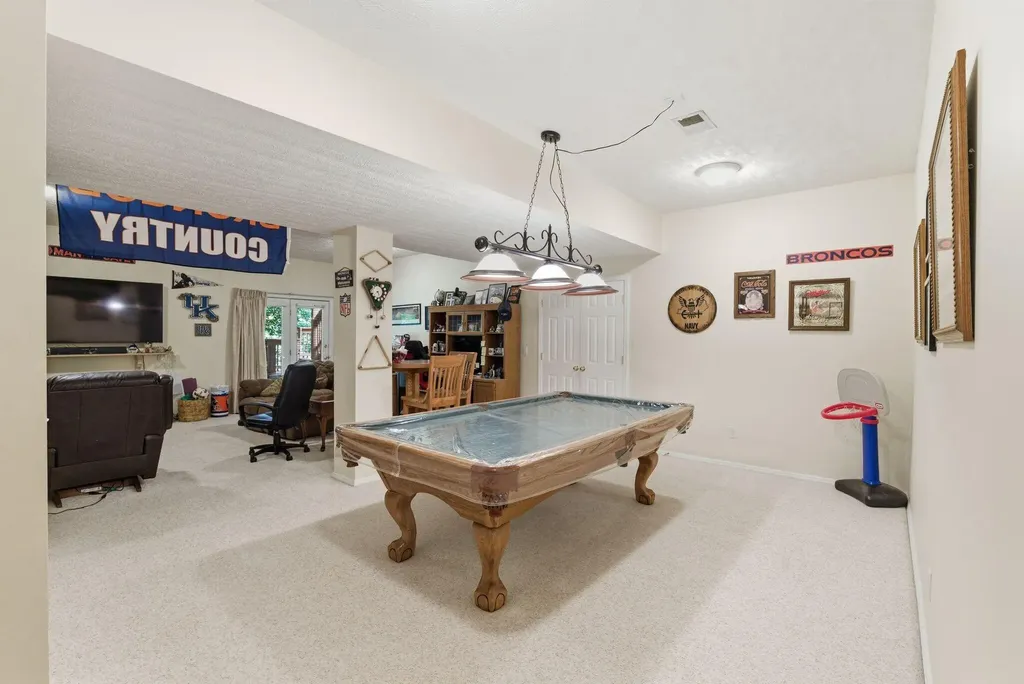 4533 Largo Lane Lexington KY 40515