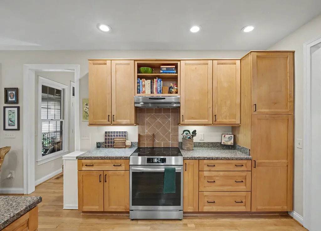 3297 Malone Drive Lexington KY 40513