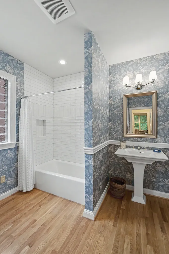 3297 Malone Drive Lexington KY 40513
