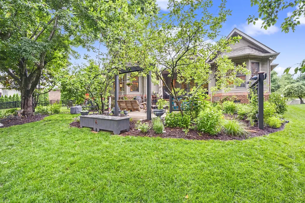 3297 Malone Drive Lexington KY 40513