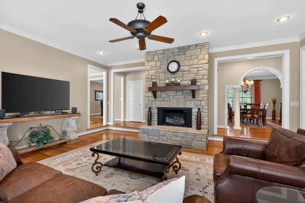 1201 Sebring Lane Lexington KY 40513