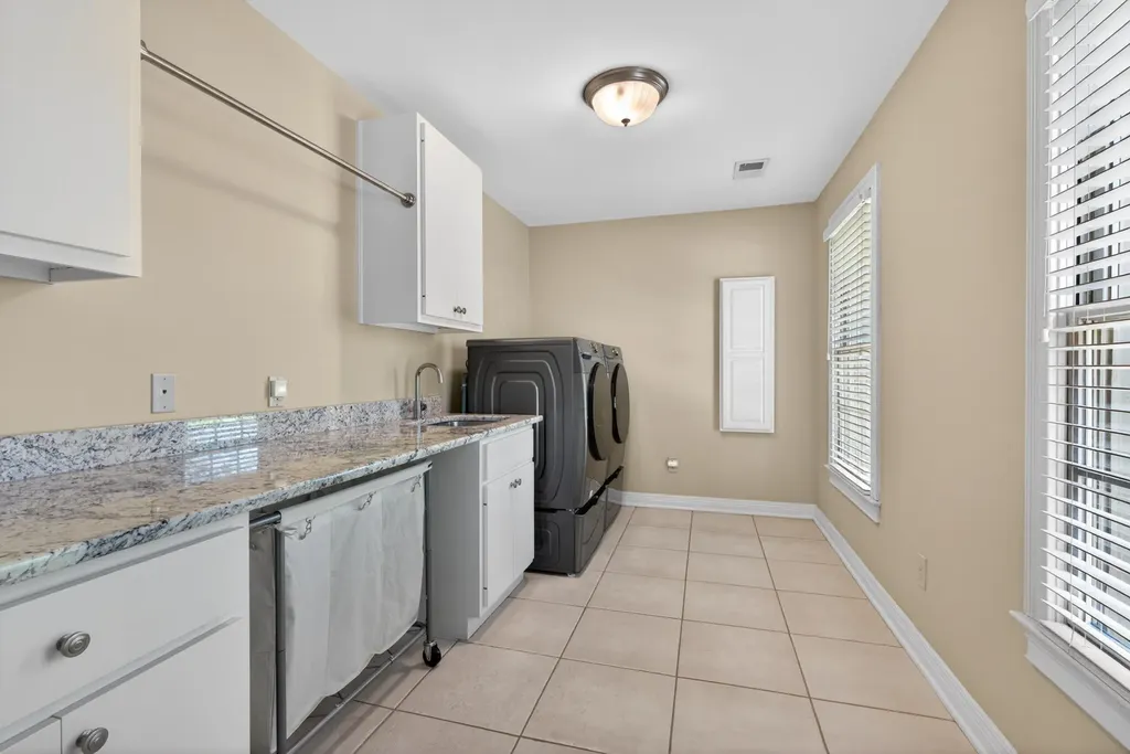 1201 Sebring Lane Lexington KY 40513