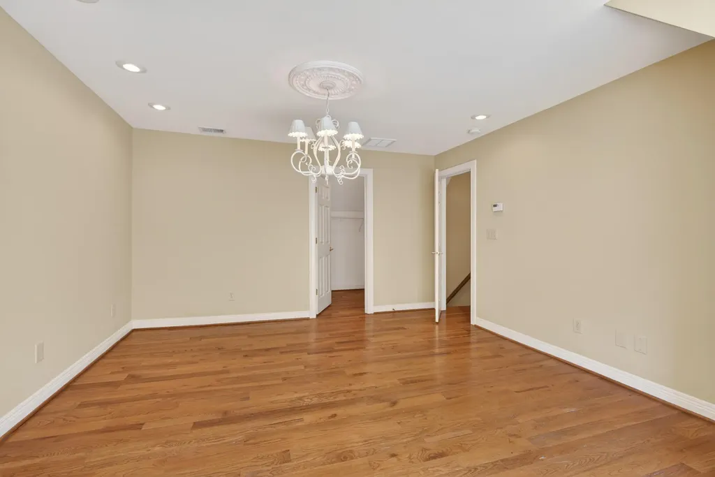 1201 Sebring Lane Lexington KY 40513