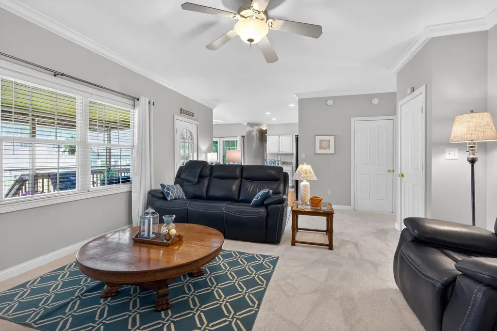 4325 Crescent Springs Court Lexington KY 40515