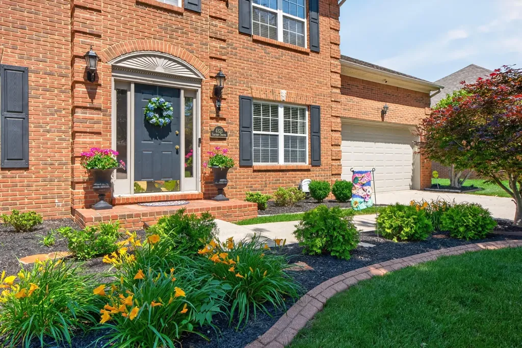 4325 Crescent Springs Court Lexington KY 40515
