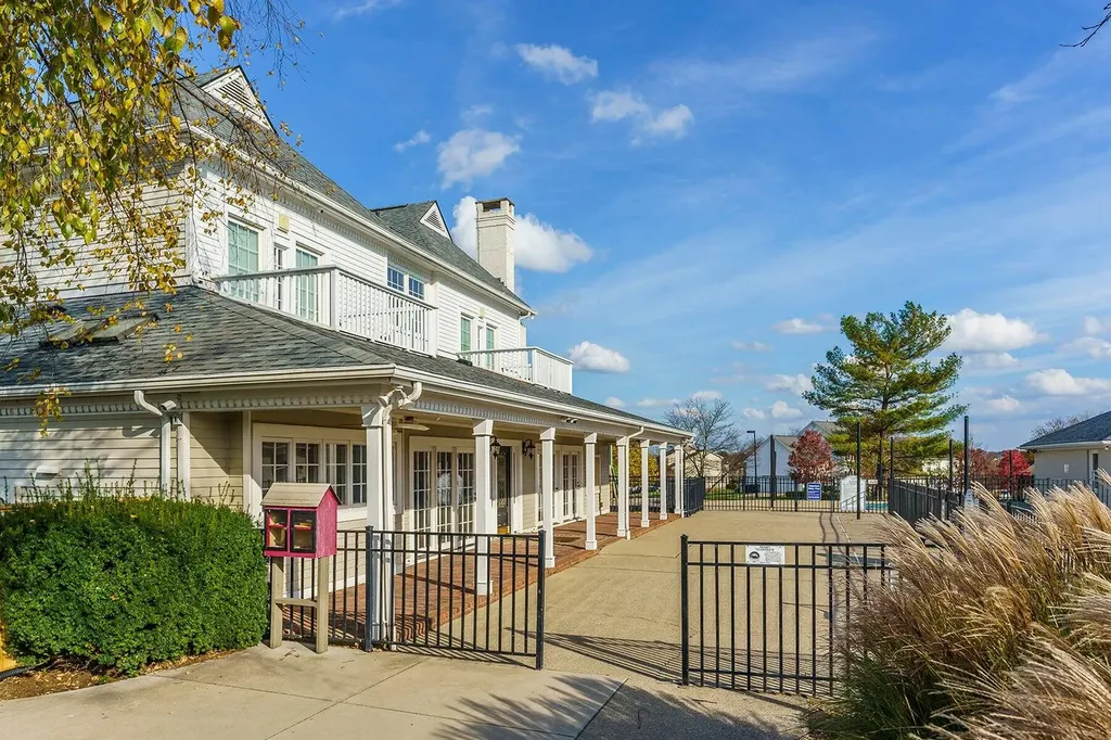 4325 Crescent Springs Court Lexington KY 40515