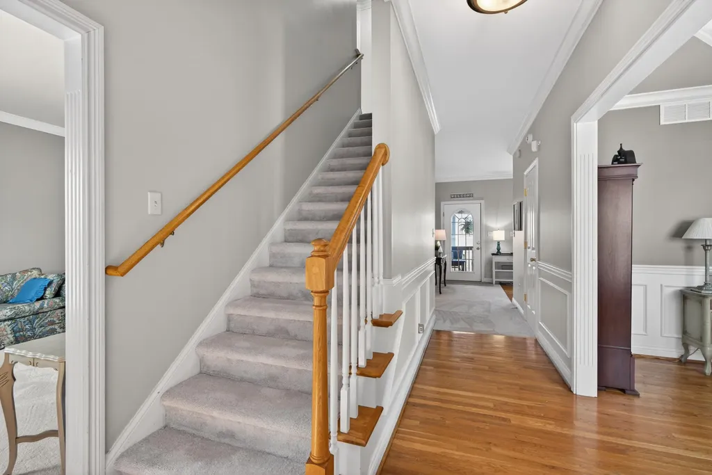 4325 Crescent Springs Court Lexington KY 40515
