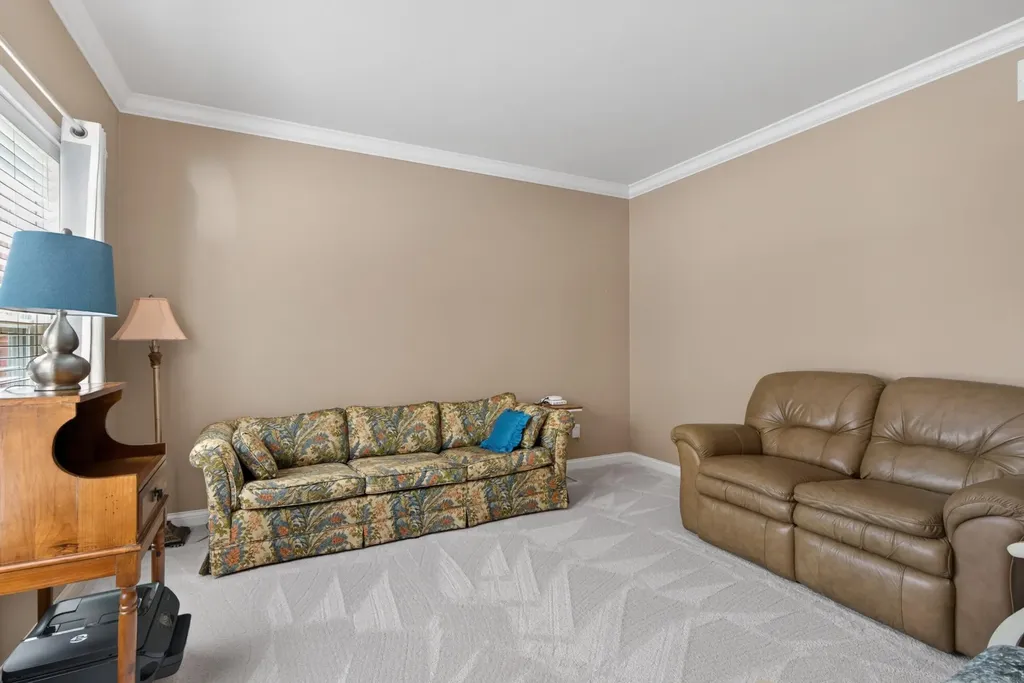 4325 Crescent Springs Court Lexington KY 40515