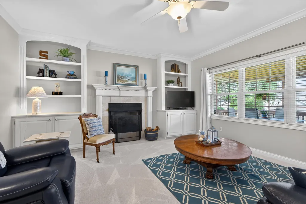 4325 Crescent Springs Court Lexington KY 40515