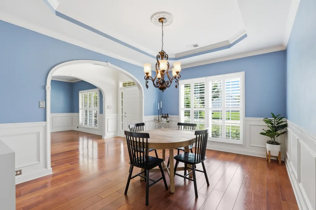 121 Gleneagles Way Versailles KY 40383