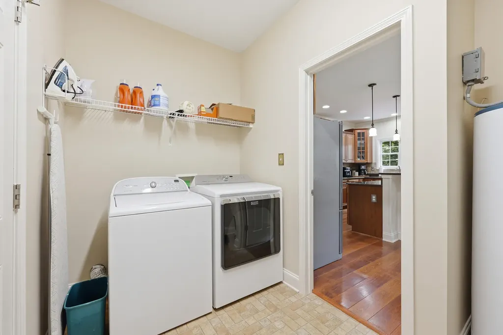 121 Gleneagles Way Versailles KY 40383