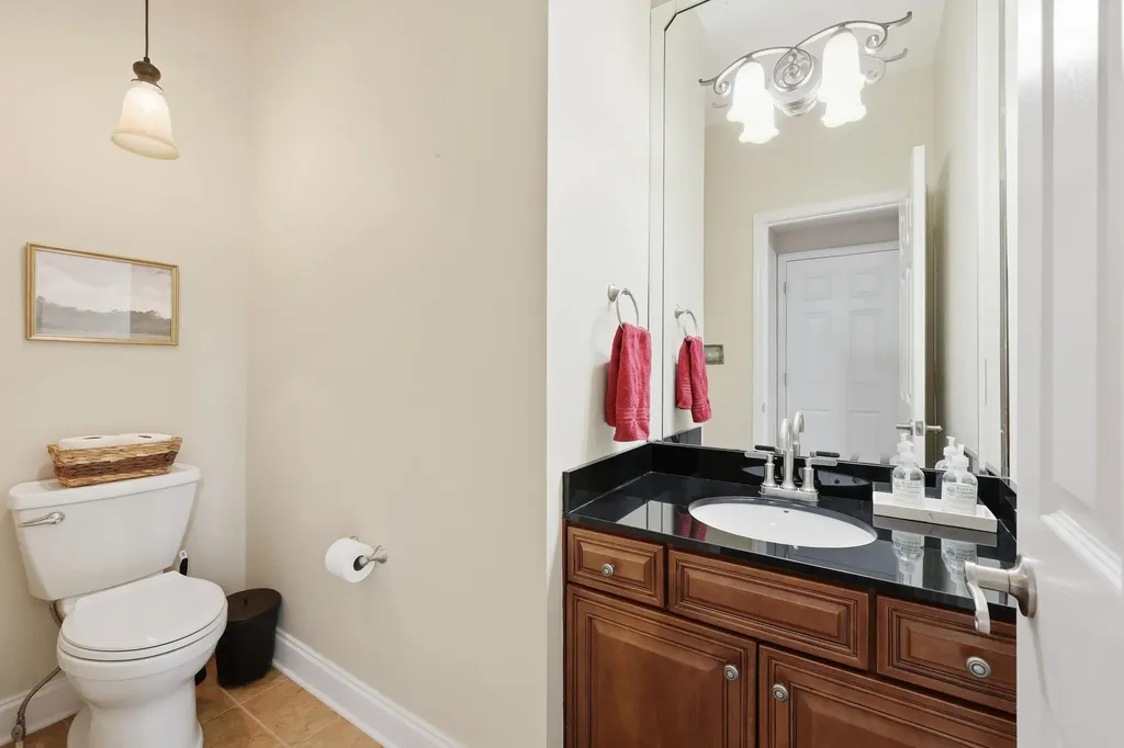 121 Gleneagles Way Versailles KY 40383