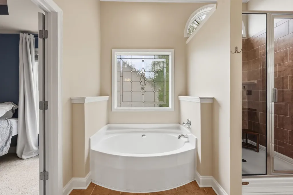 121 Gleneagles Way Versailles KY 40383