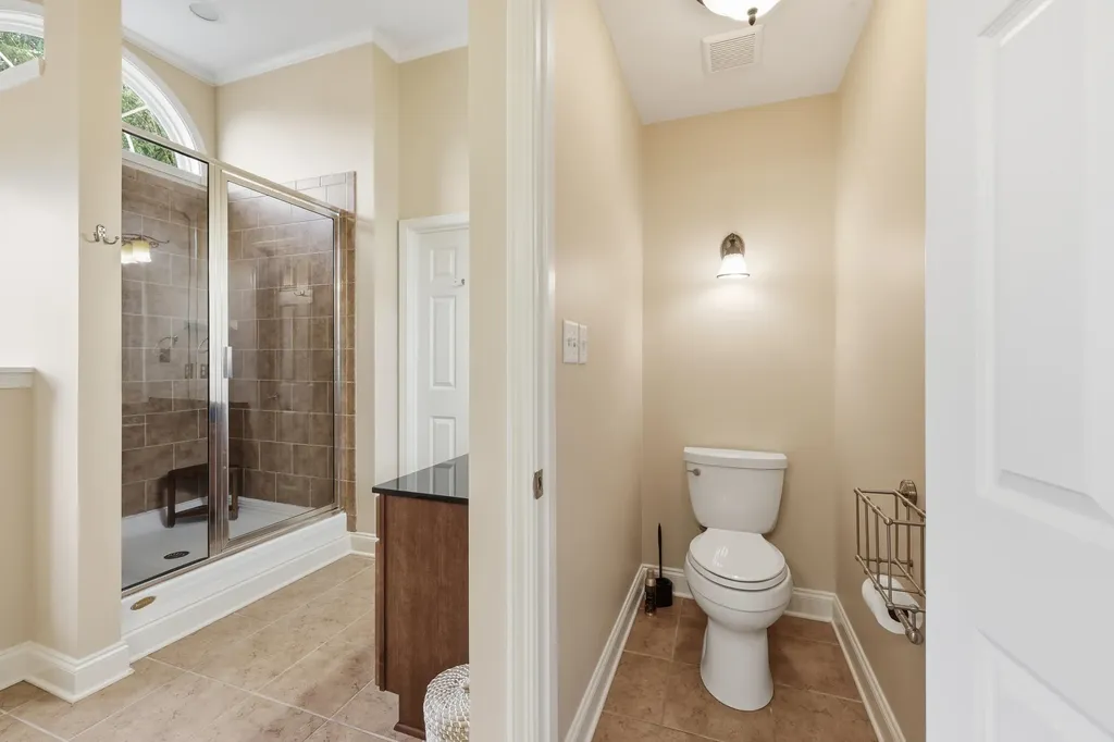 121 Gleneagles Way Versailles KY 40383