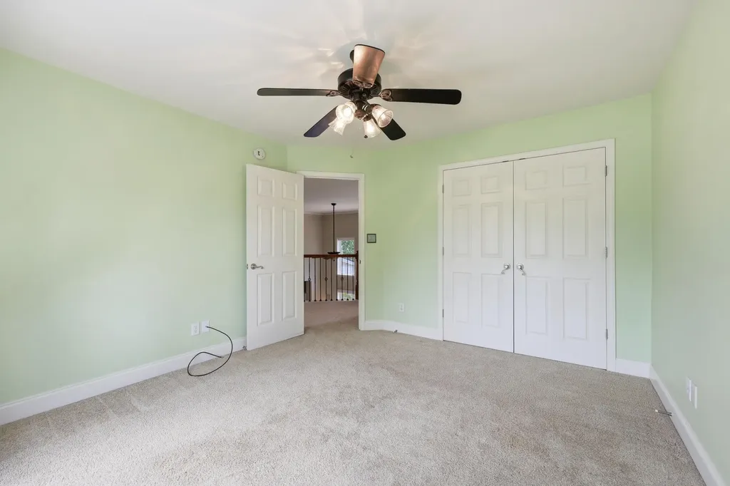 121 Gleneagles Way Versailles KY 40383