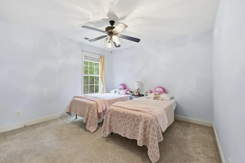 121 Gleneagles Way Versailles KY 40383