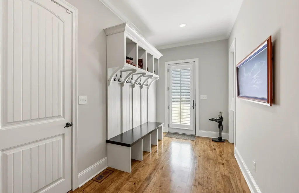 402 Chandamere Way Nicholasville KY 40356