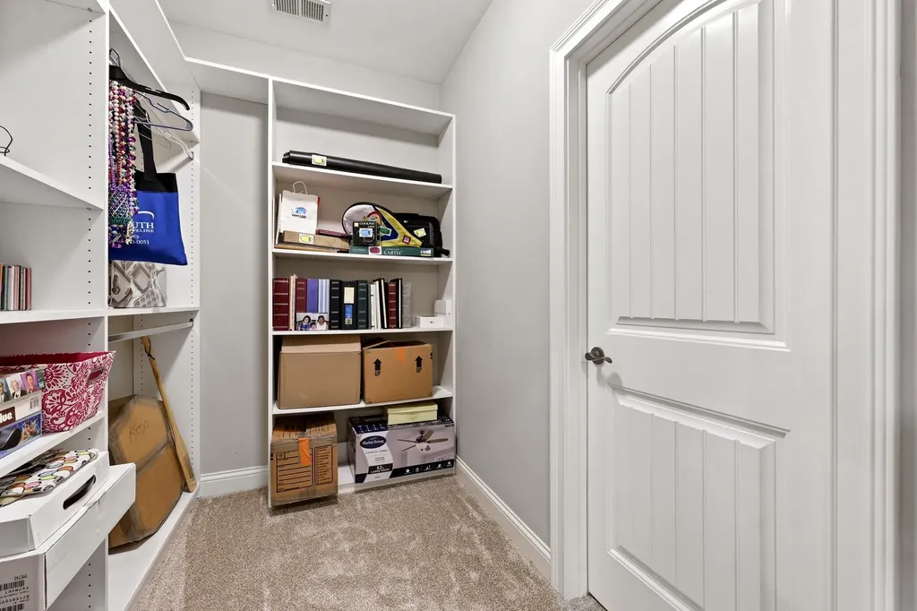 402 Chandamere Way Nicholasville KY 40356