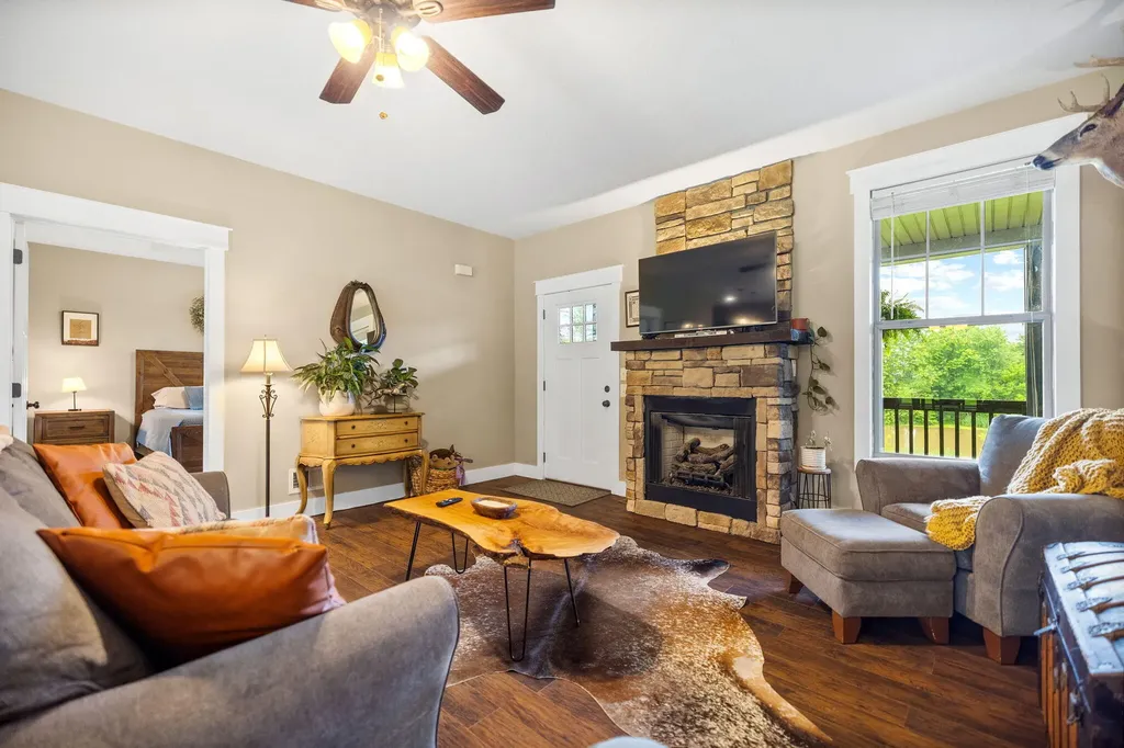 233 Schollsville Road Winchester KY 40391