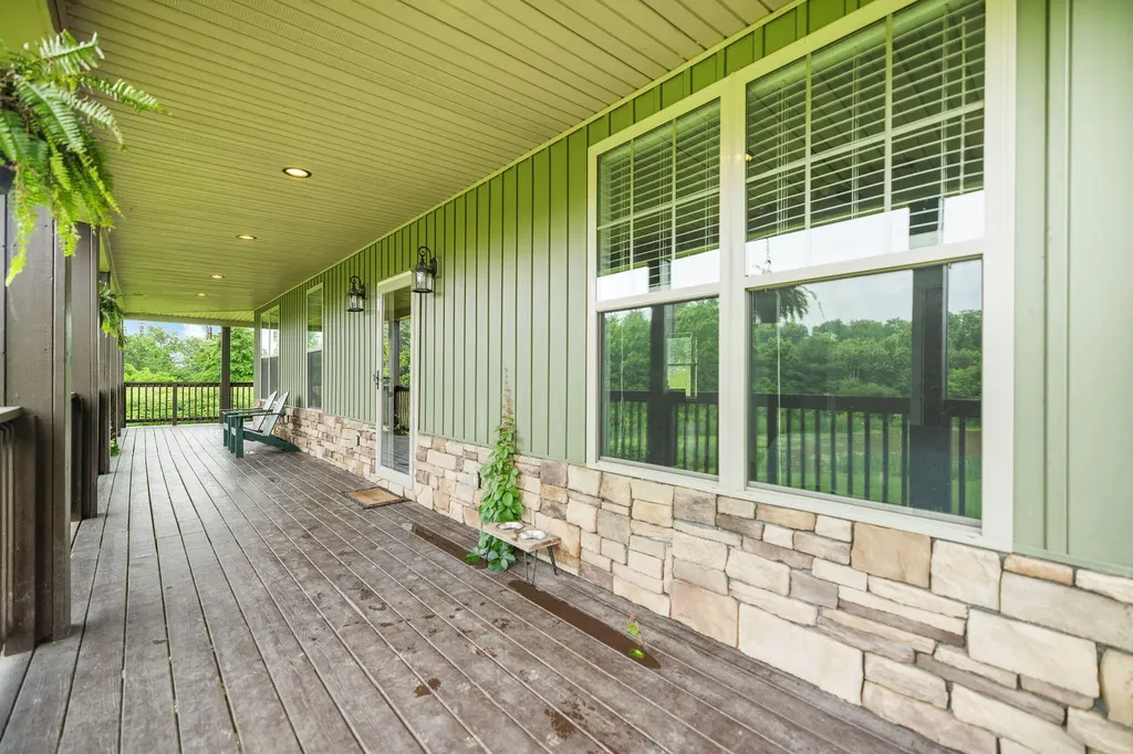 233 Schollsville Road Winchester KY 40391