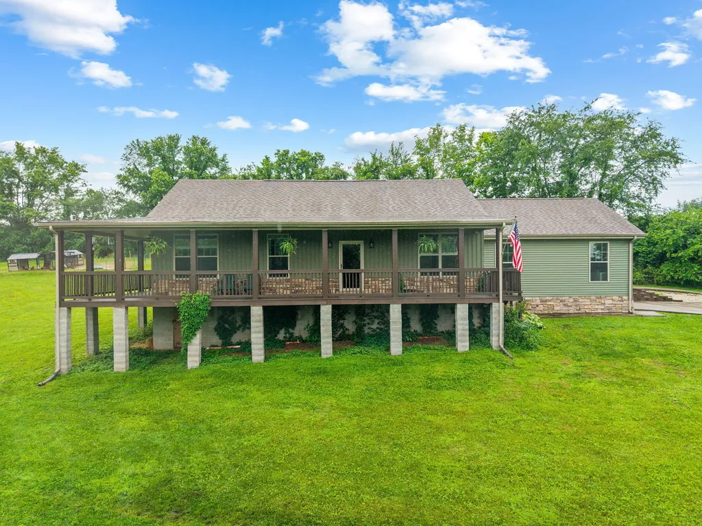 233 Schollsville Road Winchester KY 40391
