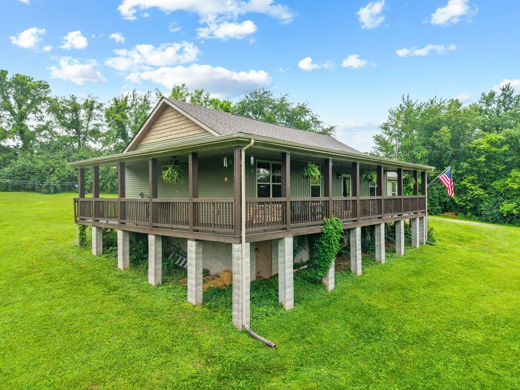233 Schollsville Road Winchester KY 40391