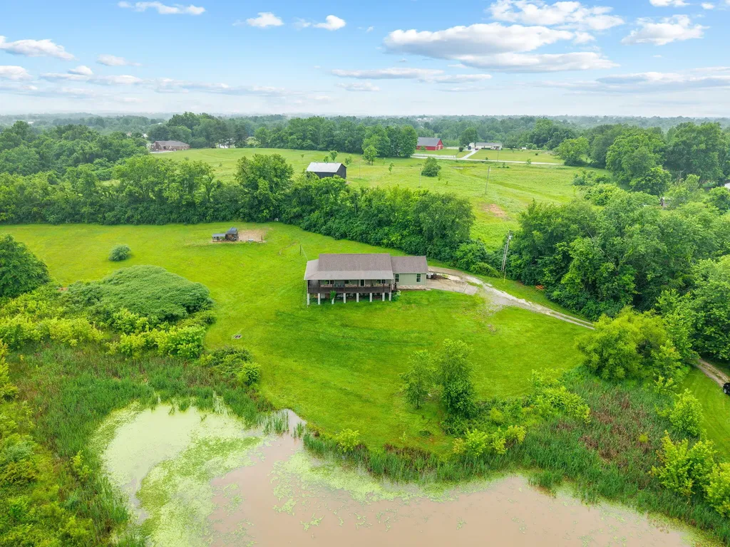233 Schollsville Road Winchester KY 40391