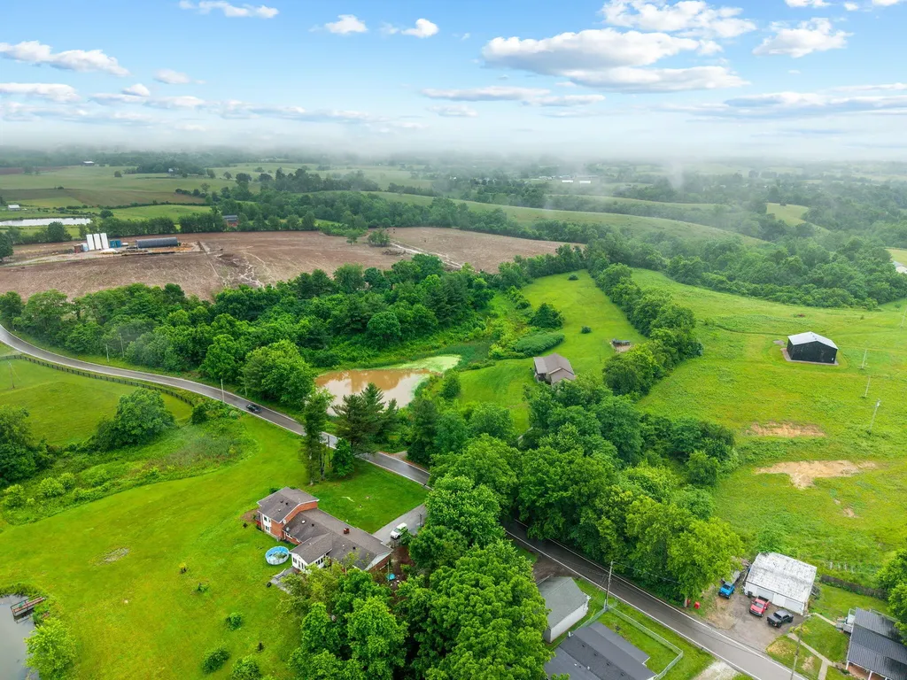233 Schollsville Road Winchester KY 40391
