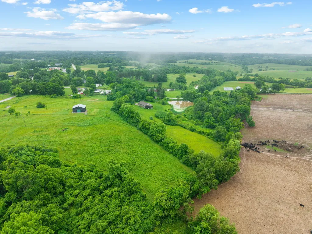 233 Schollsville Road Winchester KY 40391
