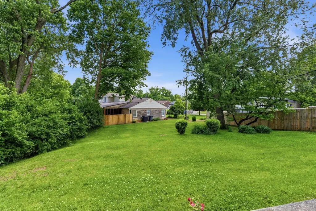 2192 Harrodsburg Road Lexington KY 40503