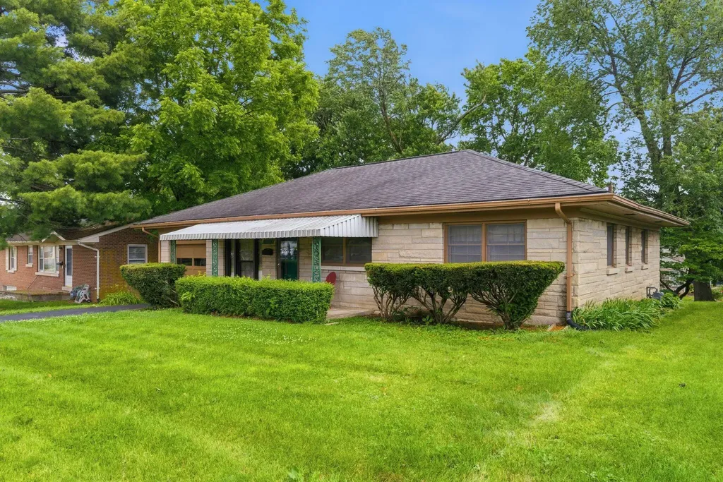 2192 Harrodsburg Road Lexington KY 40503