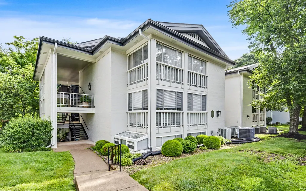 395 Redding Road Lexington KY 40517
