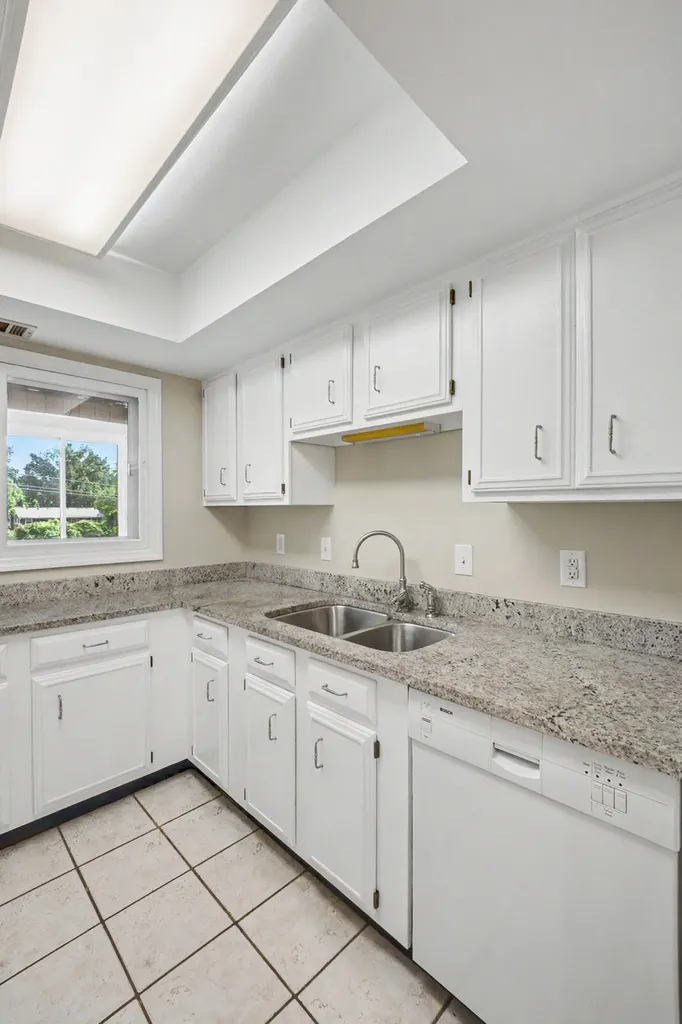 395 Redding Road Lexington KY 40517
