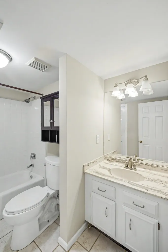395 Redding Road Lexington KY 40517