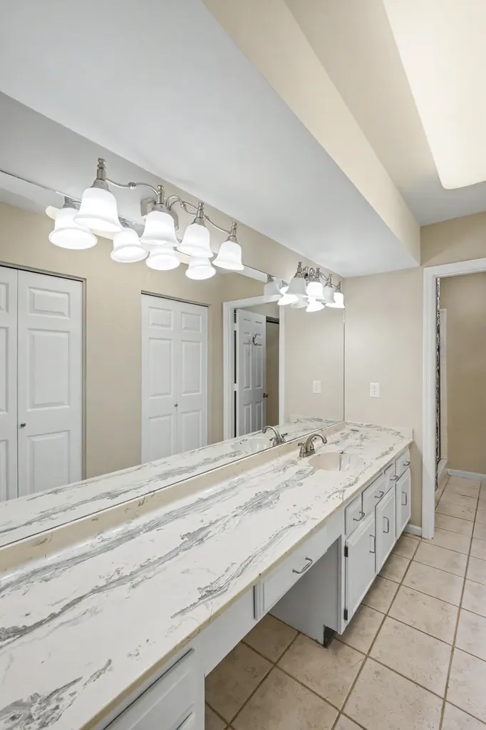 395 Redding Road Lexington KY 40517