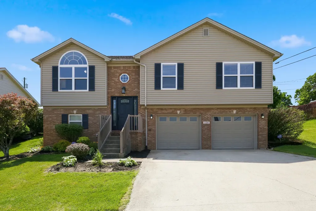 124 White Cliffs Lane Frankfort KY 40601