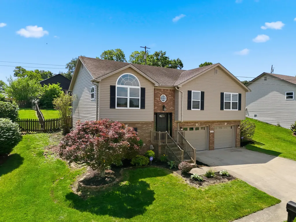 124 White Cliffs Lane Frankfort KY 40601