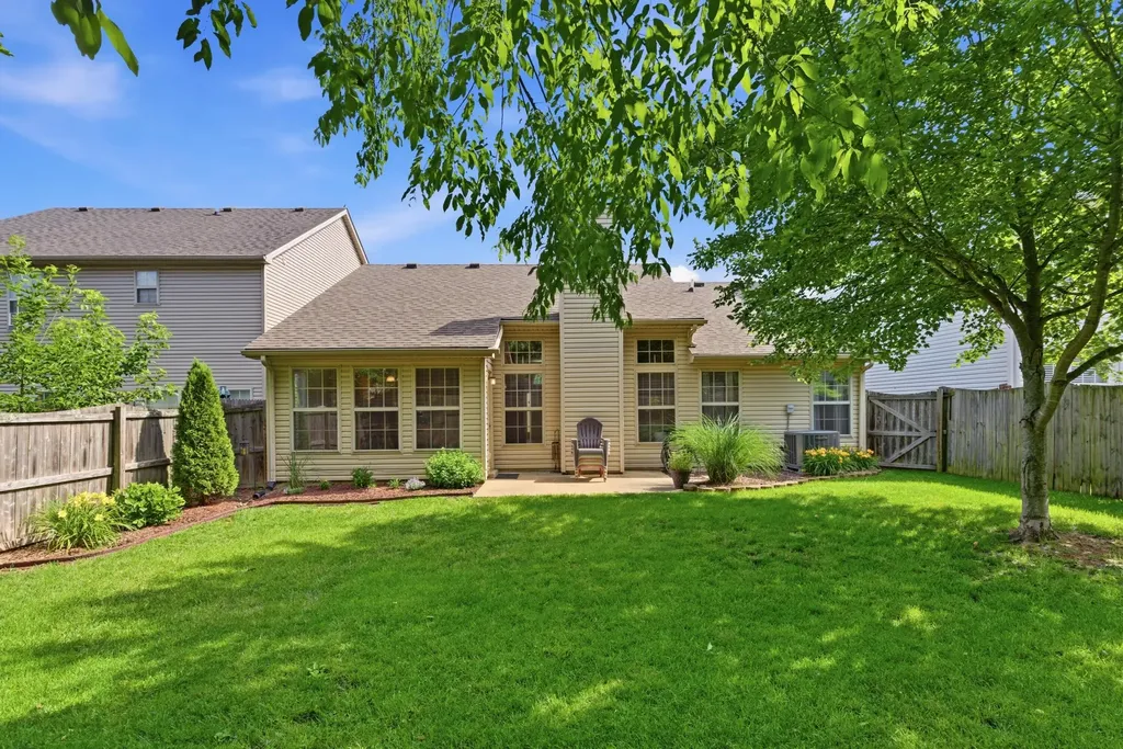 752 Rosslyns Lexington KY 40514