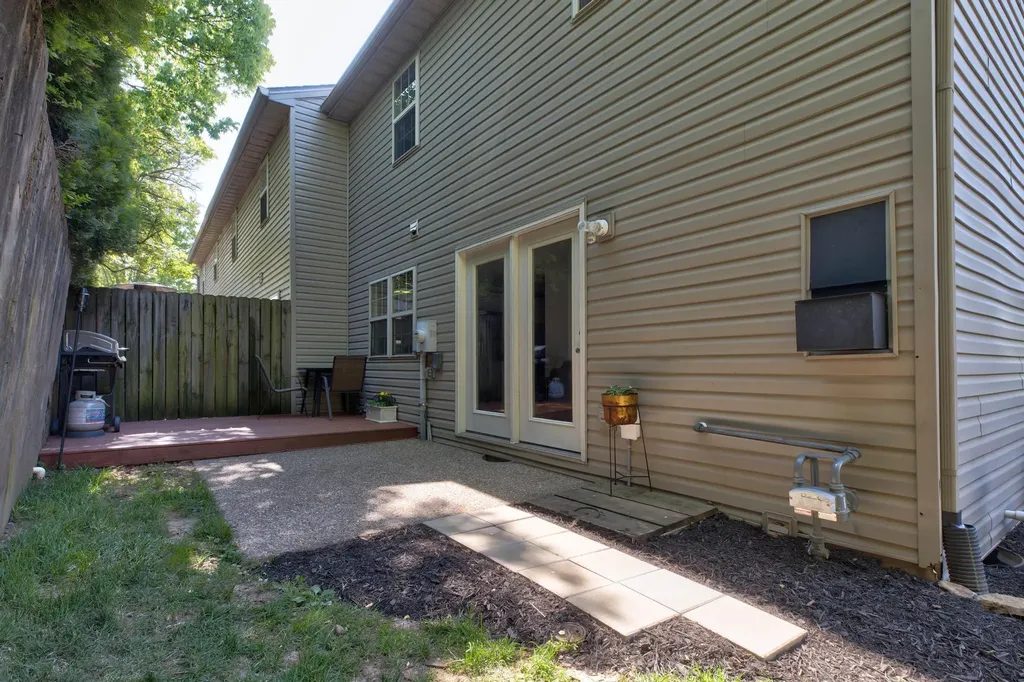 1525 Casper Court Lexington KY 40511