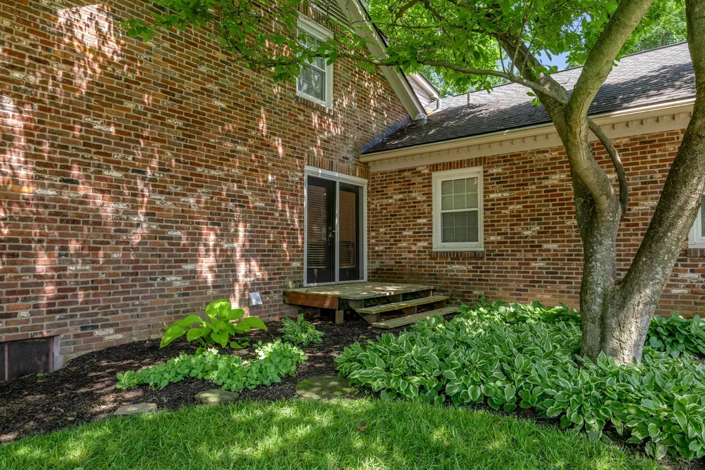 809 Raven Road Lexington KY 40502