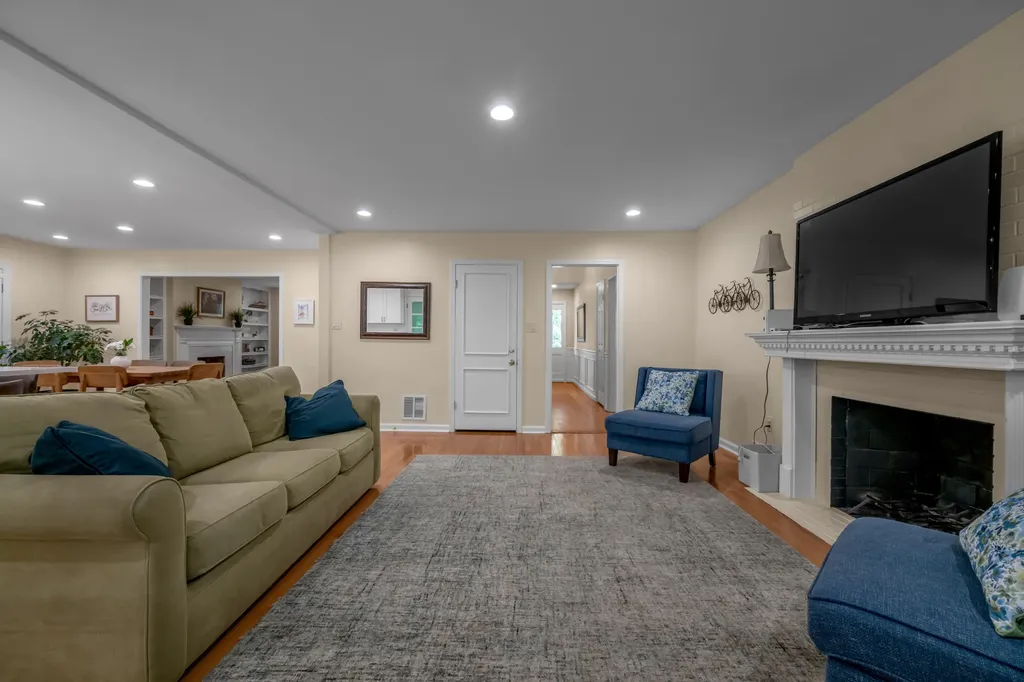 809 Raven Road Lexington KY 40502