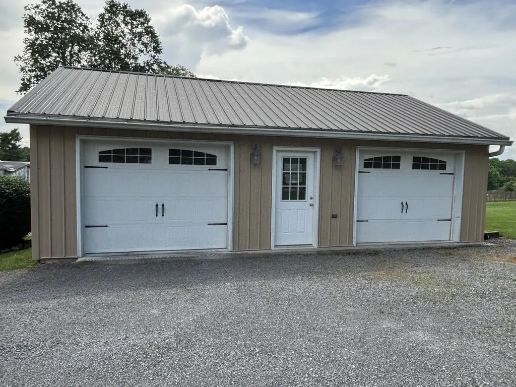 411 E 2nd Street Perryville KY 40468