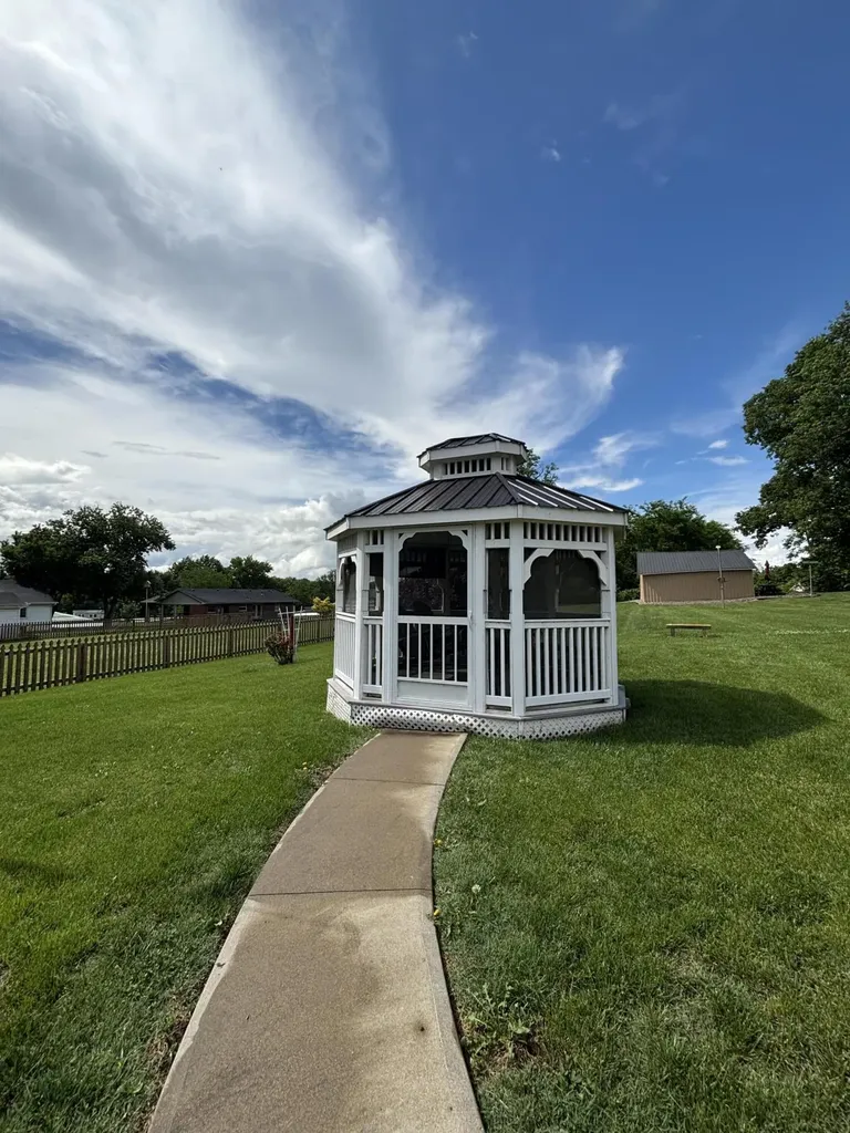 411 E 2nd Street Perryville KY 40468